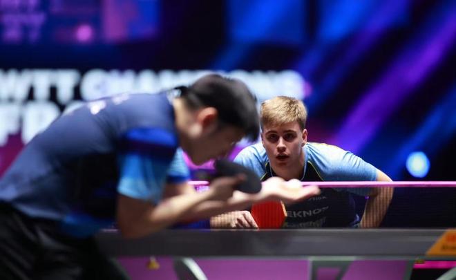 退役球员的 退役球员的