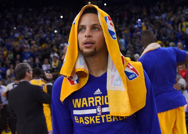 有人单纯依 有人单纯依