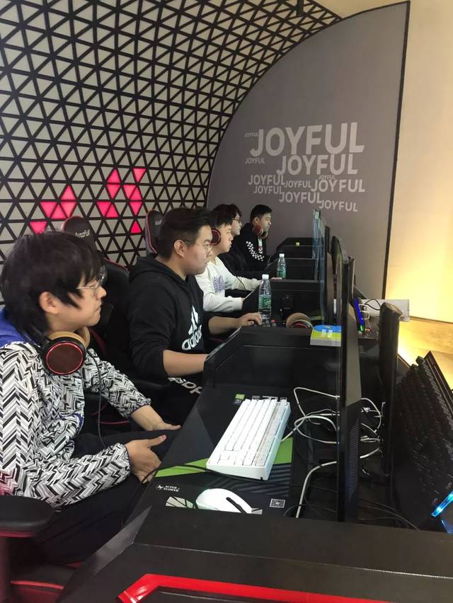 形成了稳健 形成了稳健