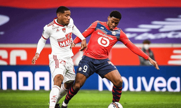 6分7助攻 6分7助攻